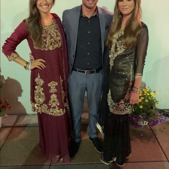 Black and gold Indian Pakistani salwar kameez - Picture 3 of 12